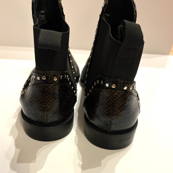 NEW ZARA BROWN SNAKESKIN CHELSEA BOOT W/ MINI STUDS SIZE 40 - Picture 4 of 8